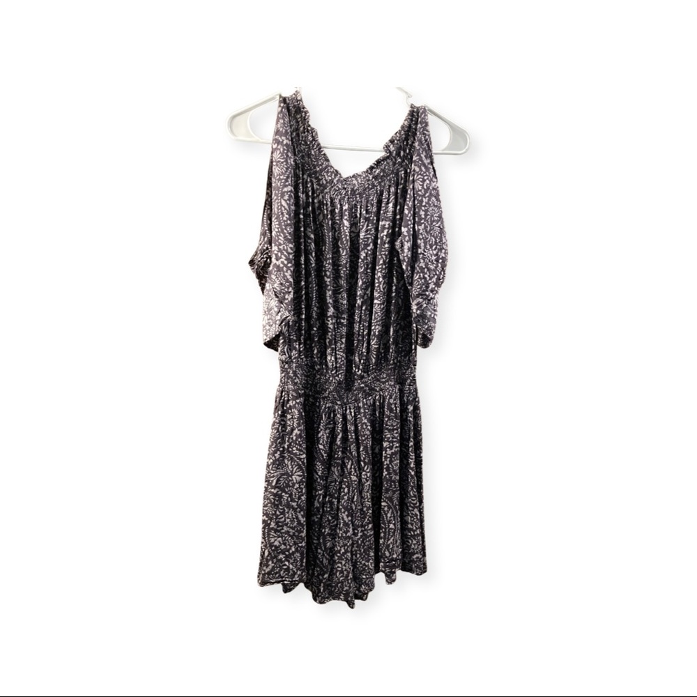 Beautiful dress with open slit shoulders